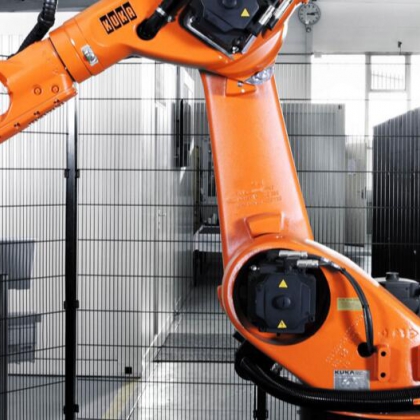 KUKA机器人KR 30 负荷30KG,臂展2米,防护等级IP64