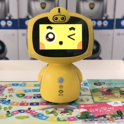 勇艺达机器人 小勇A2 名师讲堂/AR绘本/安全教育/棋盘游戏/视频监护