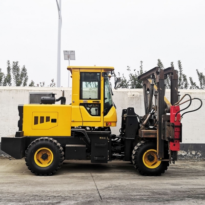 哪里定做护栏打桩机 小四轮打桩机价格