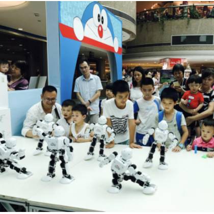 深圳小奇点智能跳舞机器人租赁