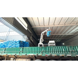 在高温粉尘环境下装车机器人应用优势